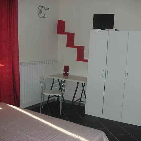 House Volumnia Affittacamere 3*