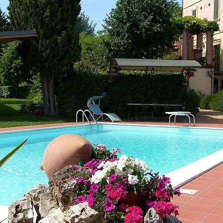 Pensionat House Volumnia 3*